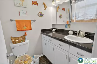 58 E Lafayette Place, Wilkes Barre, PA 18702 - Photo 8