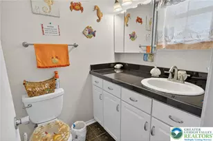 58 E Lafayette Pl, Wilkes Barre, PA 18702 - Photo 8