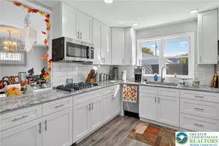 58 E Lafayette Pl, Wilkes Barre, PA 18702 - Photo 14