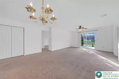 4212 Belmont Circle, Whitehall Twp, PA 18052 - Photo 12