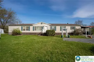 183 Greenbriar Dr S, East Allen Township, PA 18014 - Photo 2