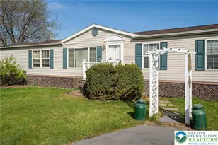 183 Greenbriar Dr S, East Allen Township, PA 18014 - Photo 6