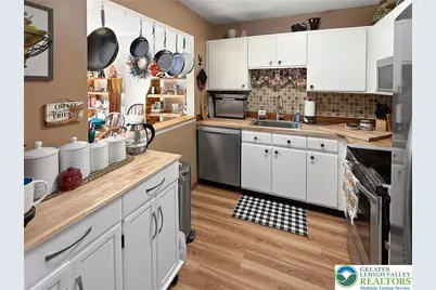 274 Nittany Court, Mount Pocono Boro, PA 18344 - Photo 4