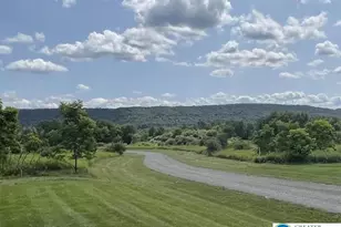 Sage Ct, Mahoning Twp, PA 18235 - Photo 2