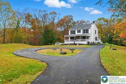 30 Ledgewood Court, East Stroudsburg, PA 18302 - Photo 2