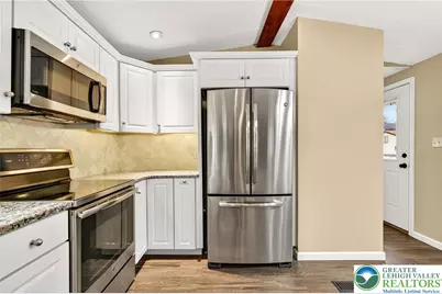 12 Revolutionary Road, Upper Mt Bethel Twp, PA 18343 - Photo 8