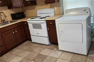 915 N New St, Bethlehem City, PA 18018 - Photo 4