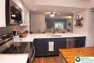 110 Independence Ct, Bethlehem Township, PA 18020 - Photo 6