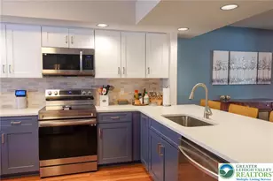 110 Independence Ct, Bethlehem Township, PA 18020 - Photo 4