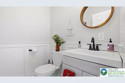 503 Mountain Top Lane, Salisbury Township, PA 18103 - Photo 24