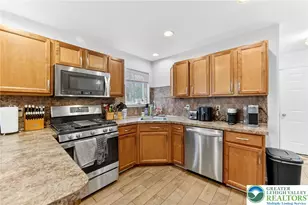 2711 Oak View Ln, Coolbaugh Twp, PA 18466 - Photo 12