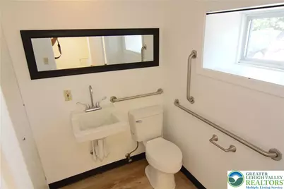 3348 Easton Avenue #301, Bethlehem Township, PA 18020 - Photo 8