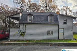 1731 W 8th St, Plainfield Township, PA 18091 - Photo 4