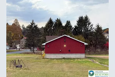 4266 Chestnut Drive, Lehigh Township, PA 18088 - Photo 6