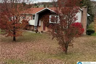 4266 Chestnut Dr, Lehigh Township, PA 18088 - Photo 2