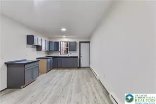 25 W Coal St, Shenandoah, PA 17976 - Photo 12