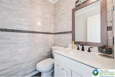 205 Regent Street, Bushkill, PA 18324 - Photo 28