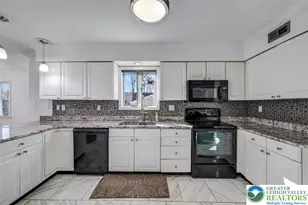 205 Regent St, Bushkill, PA 18324 - Photo 18