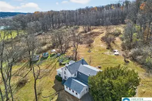 40 Wheeler Ln, Washington Twp, PA 19503 - Photo 2