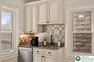 1054 Jeter Ave, Fountain Hill Boro, PA 18015 - Photo 18