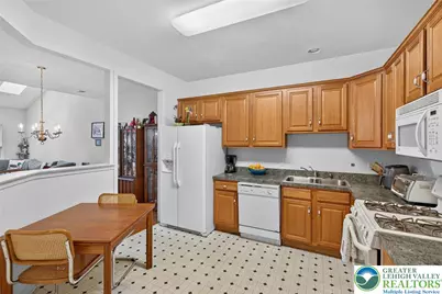 8 Kent Lane, Palmer Twp, PA 18045 - Photo 6