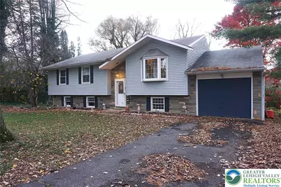 2316 Wagon Wheel Drive, Forks Twp, PA 18040 - Photo 2