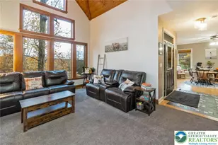 52 Chippawa Cir, Upper Mt Bethel Twp, PA 18343 - Photo 4