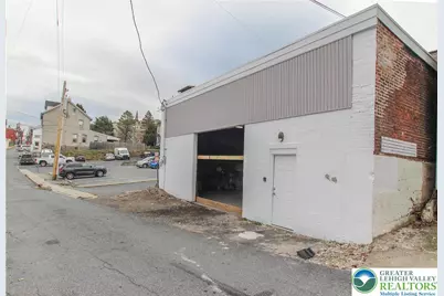 814 Mechanic Street #Garage, Bethlehem City, PA 18015 - Photo 2