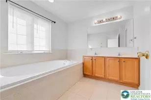 8376 Scenic View Dr, Upper Macungie Township, PA 18031 - Photo 36