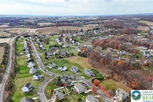 8376 Scenic View Dr, Upper Macungie Township, PA 18031 - Photo 8