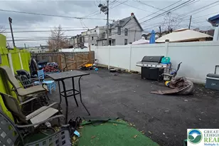 909 N 6th St, Allentown, PA 18102 - Photo 12