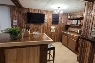 6337 Nisbet Ct, Washington Township, PA 18080 - Photo 4