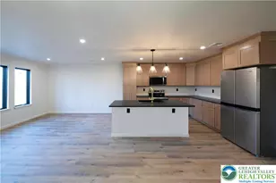 111 Main St, Glendon Boro, PA 18042 - Photo 2