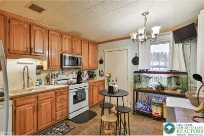 4539 Main Street, Whitehall Twp, PA 18052 - Photo 16