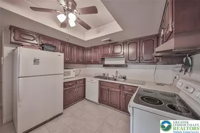 133 Brentwood, Palmer Twp, PA 18045 - Photo 8