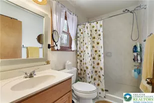 1392 Whispering Hills Ct, Chestnuthill Twp, PA 18330 - Photo 16