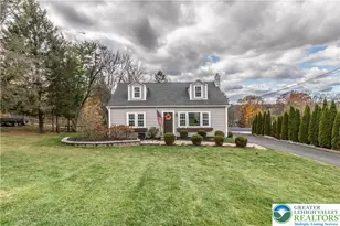 801 Ludlow St, Palmer Twp, PA 18045 - Photo 2