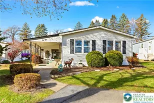 2 Hickory Hills Dr, Moore Township, PA 18014 - Photo 2