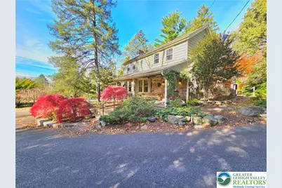 105 Pine Top Trail, Bethlehem City, PA 18017 - Photo 1