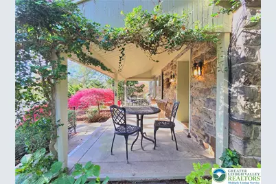 105 Pine Top Trail, Bethlehem City, PA 18017 - Photo 4