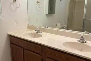 5619 Stonecroft Ln, Lower Macungie, PA 18106 - Photo 32