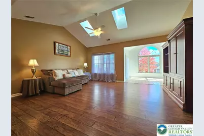 5 Canterbury Lane, Palmer Twp, PA 18045 - Photo 4