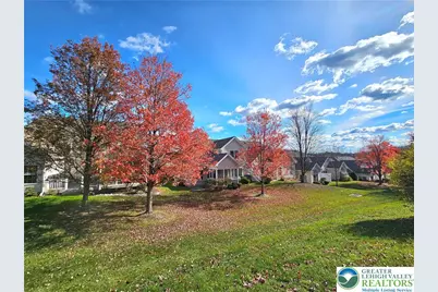 5 Canterbury Lane, Palmer Twp, PA 18045 - Photo 2