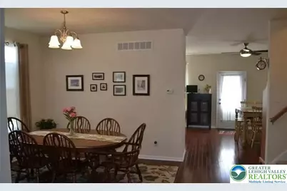 6072 Valley Forge Drive, Upper Saucon Township, PA 18036 - Photo 8