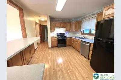 7501 Spring Creek Road, Lower Macungie Twp, PA 18062 - Photo 4