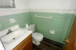 630 Greene Ct, Fountain Hill Boro, PA 18015 - Photo 6