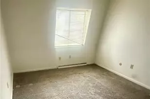 630 Greene Ct, Fountain Hill Boro, PA 18015 - Photo 8