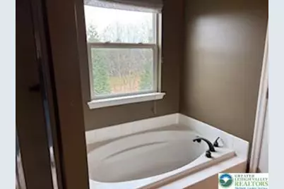 1125 King Way, Upper Macungie Township, PA 18031 - Photo 12