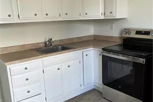 225 Market St, Bangor Boro, PA 18013 - Photo 2