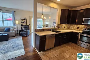 247 Milkweed Dr, Upper Macungie Township, PA 18104 - Photo 8